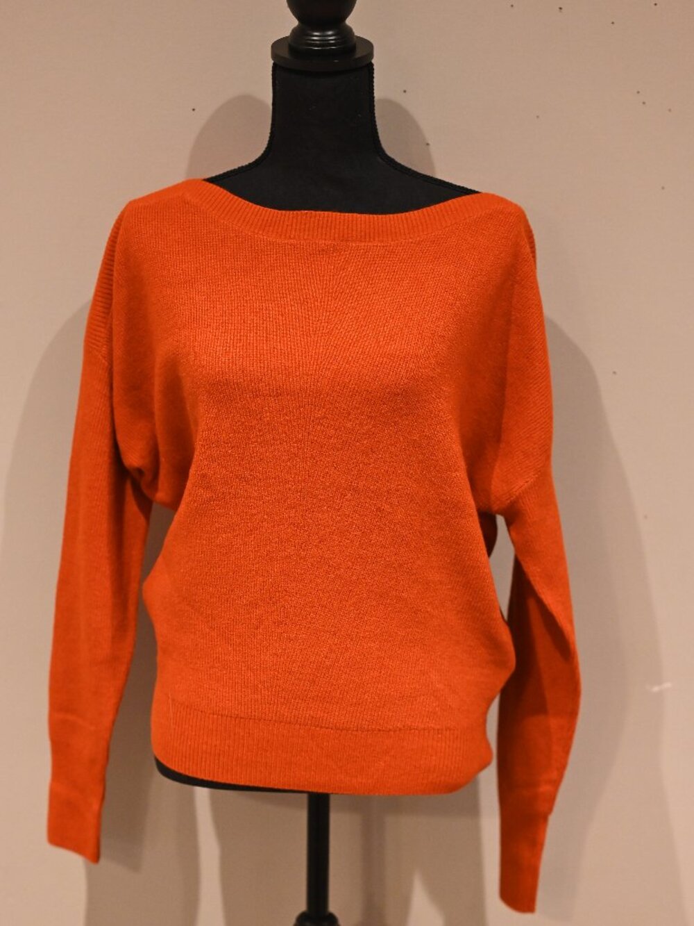 RW&CO BNWT Orange Knit Sweater Medium